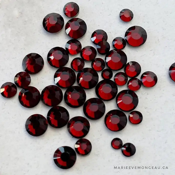 DIAMANTS | ROUGE BORDEAU Marie-Ève Mongeau