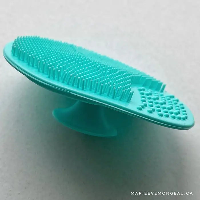 Nettoyeur en silicone pour pinceaux Marie-Ève Mongeau
