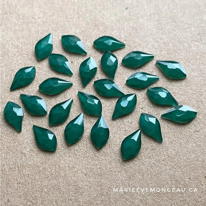 DIAMANTS FORMES | VERT ÉMERAUDE MAT- FEUILLE Marie-Ève
